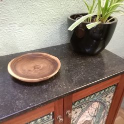 lage platte houten schaal, diep bord van hout, decoratief houten bord, bord uit één geheel, schaal zonder lijmnaden