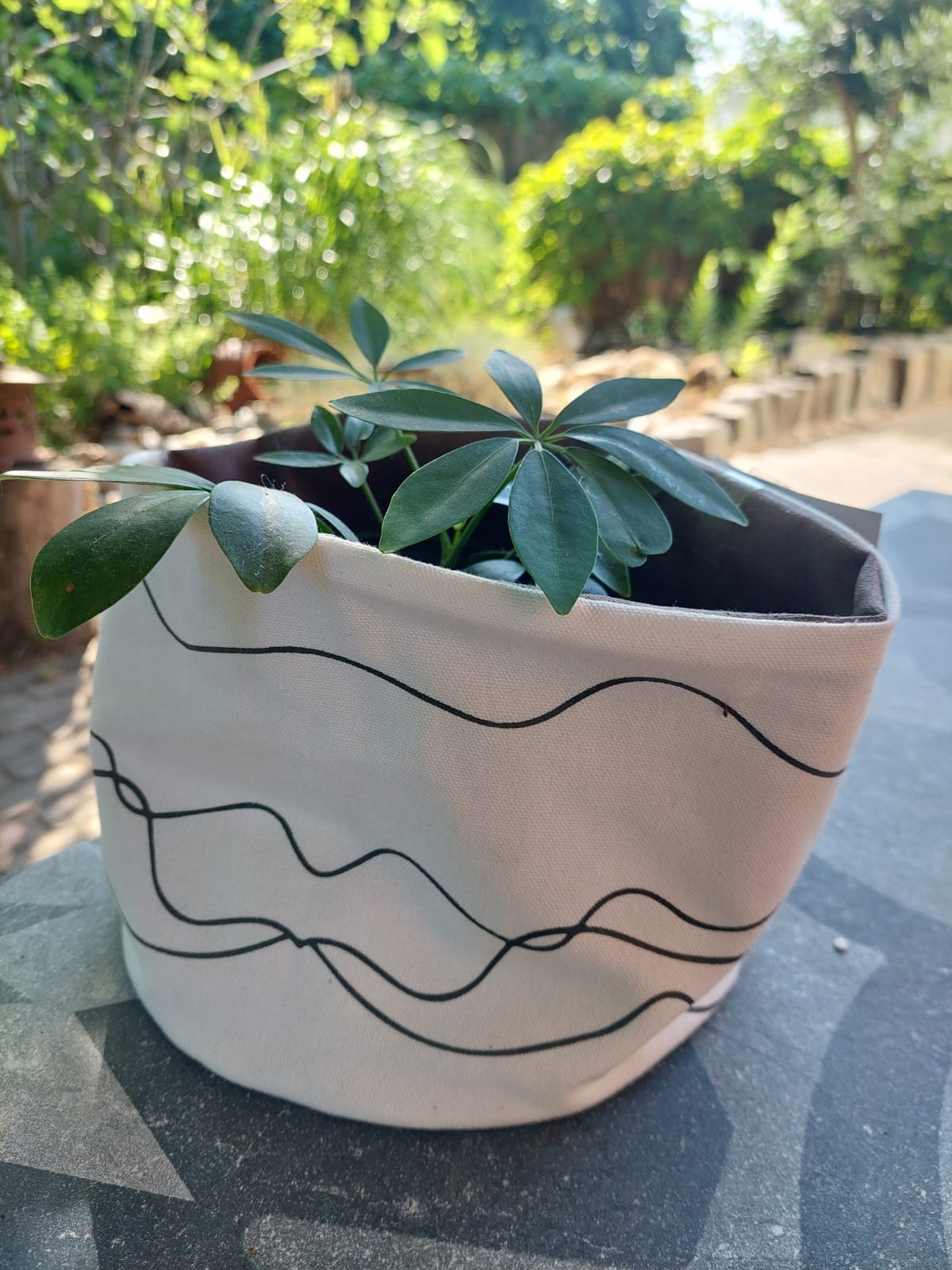 plantenpot katoen en rubber, baski amsterdam