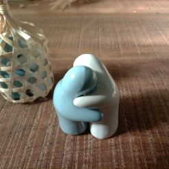 peper en zoutstel omhelzing, paartje peper en zoutstel, koppel peper en zoutstel