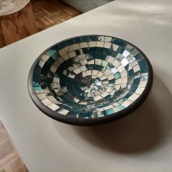 kleine fruitschaal aardewerk, decoratieve schaal blauw groen, aardetinten decoratie