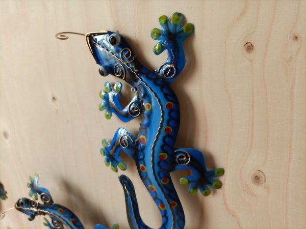 metalen gekko voor aan de muur, wanddecoratie gekko blauw, fairtrade wanddecoratie gekko