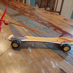 bouwpakket houten auto met motor, schoencadeau bouwpakket, auto bouwdoos, brievenbuscadeau bouwdoos, educatief schoencadeau