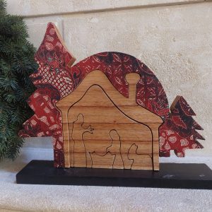 kerststal van hout, moderne kerstgroep, houten kerstgroep handgemaakt, houten kerstgroep combi hout en stof, kerststal als puzzel