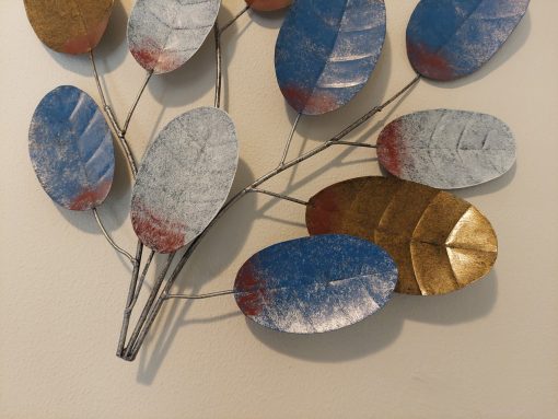 wanddecoratie moderne look, wanddeco moderne bladeren, muurdecoratie blauw wit bruin bladeren, muurdecoratie lichtgewicht metaal
