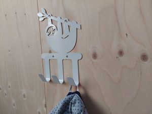 welke kapstok voor de kinderslaapkamer?, waar let je op bij het kopen van een kapstok kind, kapstok kinder slaapkamer kopen