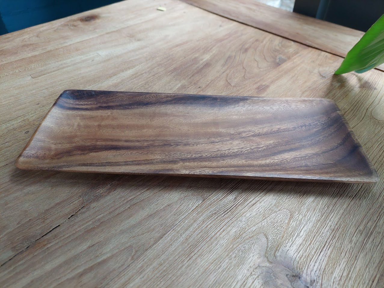 houten dienblad rechthoekig, rechthoekig dienblad, kinta serveerplank, fsc hout dienblad, onderbord kaarsen, hapjesplank