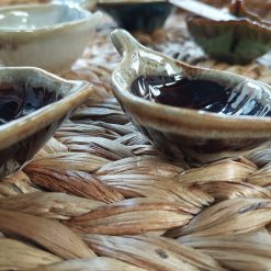 theetipje bladvorm, theeschaaltje bijzondere vorm, cadeau dat altijd goed valt, bakje medicijnen en pillen, theetipje keramiek blad