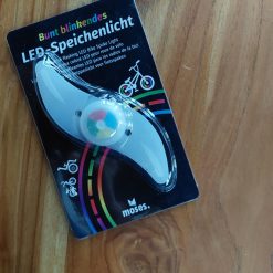 spaakverlichting 3 kleuren, verlichting voor tussen de spaken, cadeau accessoire kinderfiets, veilige fietsverlichting, schoencadeau
