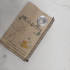 brievenbuscadeau geboorte, kraamcadeau brievenbus, zeepje baby kado, geschenkzakje baby