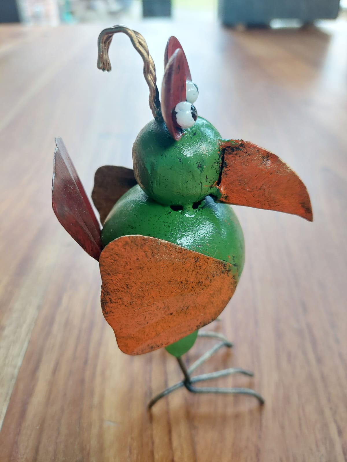 vogelbeeld ijzer, kip beeld, cadeau voor hem, cadeautje voor tiener, kado dat altijd goed valt, gerecycled metaal vogelbeeld