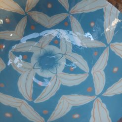 houten schaal extra groot, xl houten schaal met print, fruitschaal blauwe print, only natural schaal