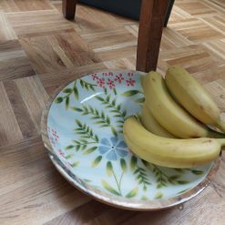 houten schaal met print in zomerbloemen, houten schaal met gladde binnenkant, saladeschaal of serveerschaal met patroon