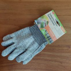 snijbestendige handschoenen voor kinderen, veilig werken voor kinderen met mes of zaag