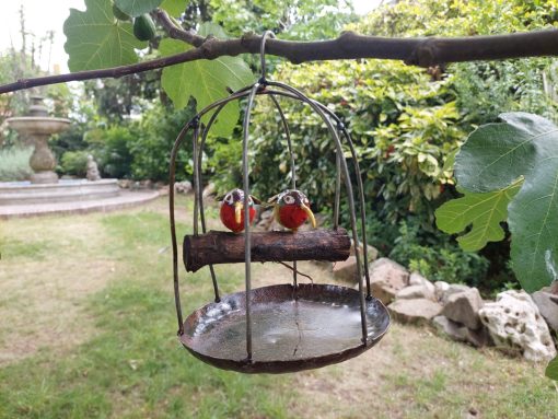 tuindecoratie hangende vogelkooi, gerecyclede metalen tuindeco, vogelkooi deco met vogeltjes, cadeau huwelijk