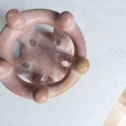 vriendenkring abstract 5 personen, familiebeeld abstract, familiekring vijf figuren, beeld met betekenis, cadeau in familiekring