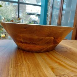 houten schaal met print, only natural schaal, houten serveerschaal, grote houten schaal met patroon, fruitschaal van hout en beschilderd