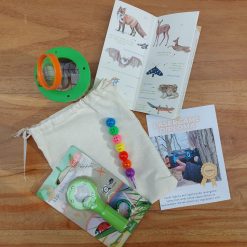Natuur uitdeelzakje voor kinderfeestje met duurzame cadeautjes en natuurspeelgoed
