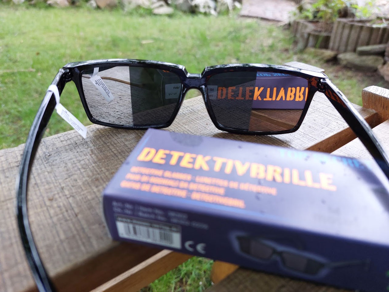 detective bril voor kinderen, bril om ongezien achterom te kijken, bril met onzichtbare spiegels in de glazen