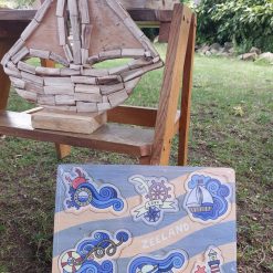 houten beeld boot driftwood