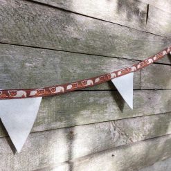 Handgemaakte vilten vlaggenlijn van gerecycled vilt voor babykamer en kinderkamer