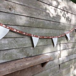 Handgemaakte vilten vlaggenlijn van gerecycled vilt voor babykamer en kinderkamer